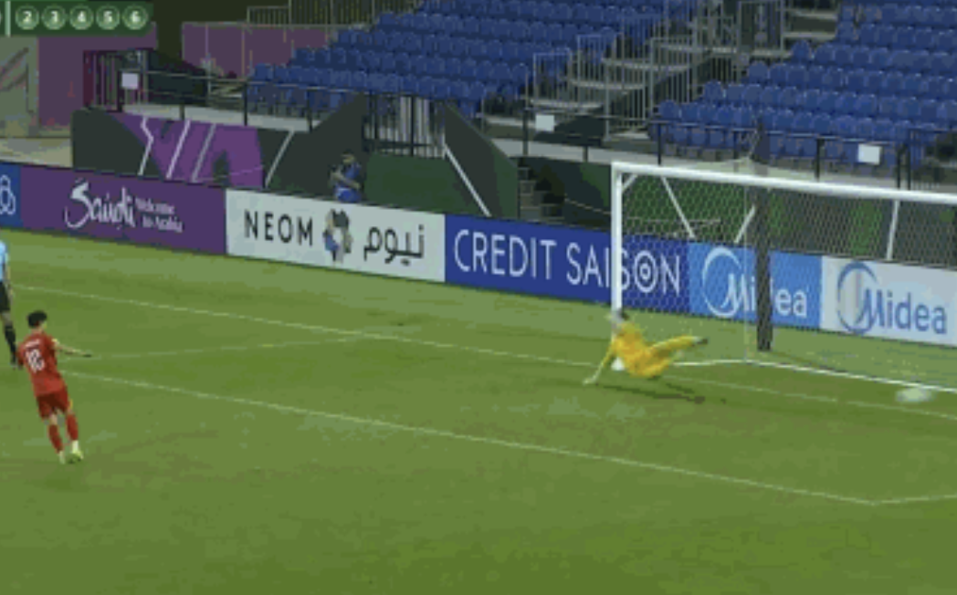 开云-门“犟” 揪出韩国队头号罪人：点球战7扑救全猜错方向 6次扑右侧