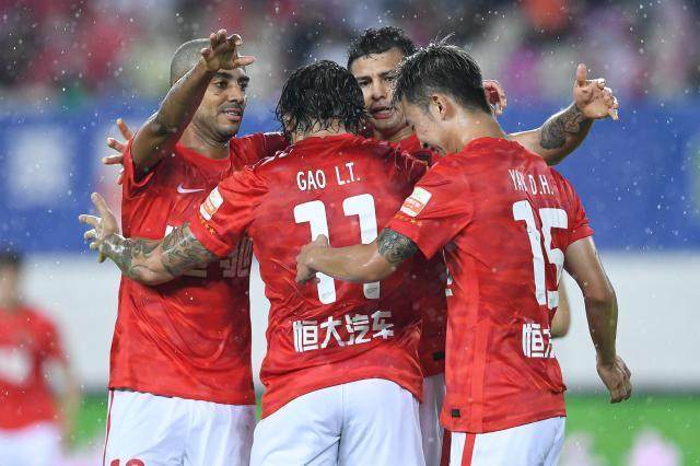 开云APP-【早报】夺双冠睡皮该留队？赢真蓝黑忧意甲被放水？