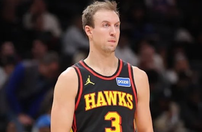 开云体育下载-53+45+94！神级交易，我以为他是来辅助老詹的...